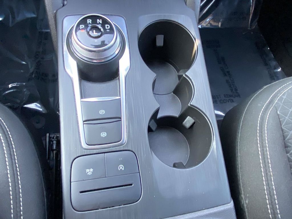 Certified 2024 Ford Escape Active AWD/4WD image 31