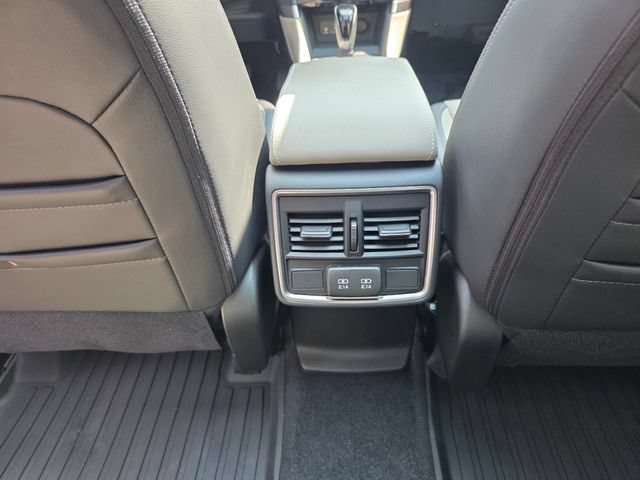 Used 2022 Subaru Forester Limited AWD/4WD image 17