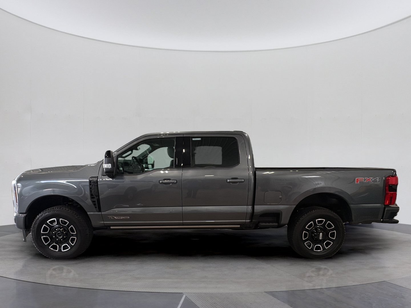 Certified 2026 Ford F250 Platinum w/ FX4 Off-Road Package AWD/4WD image 2