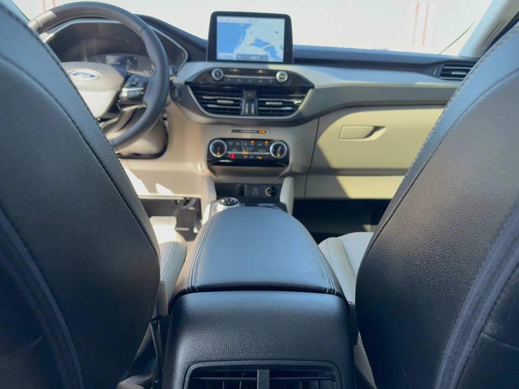 Certified 2022 Ford Escape SEL image 32