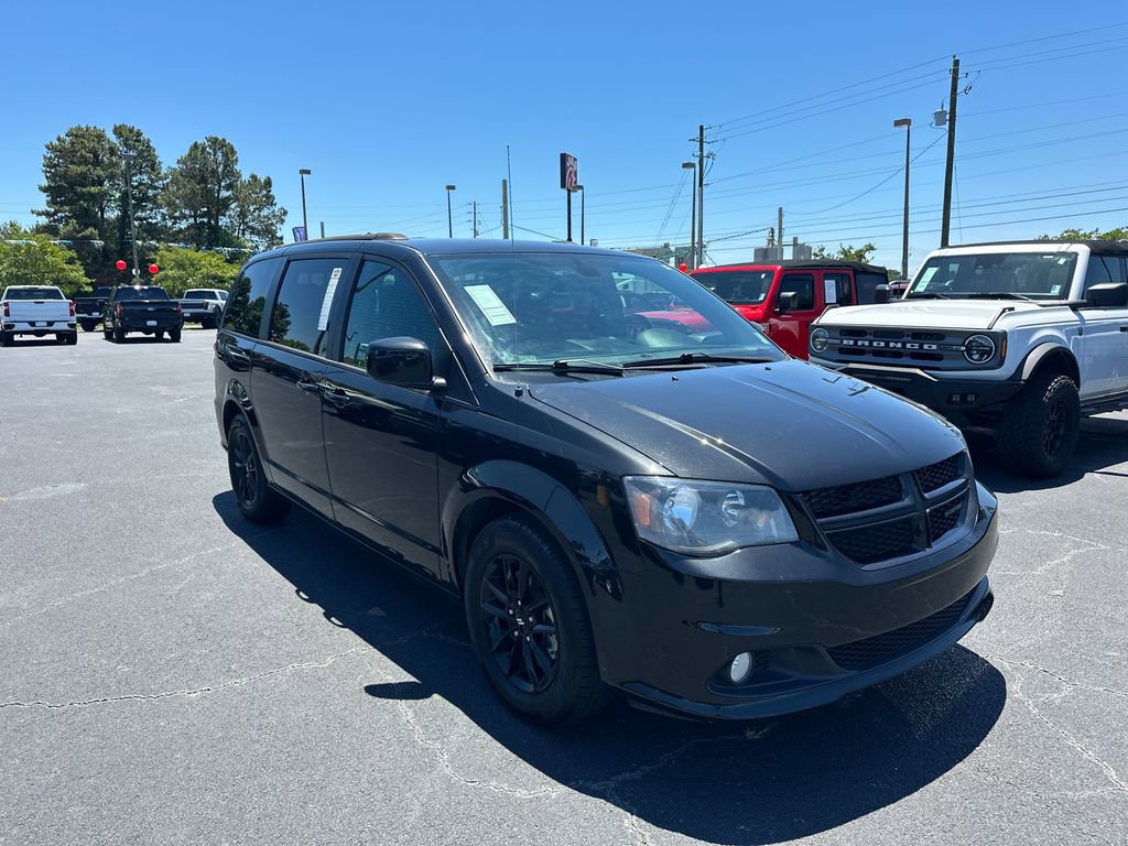 Used 2020 Dodge Grand Caravan SE FWD image 3