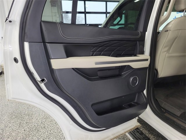Certified 2021 Ford Expedition Platinum image 21