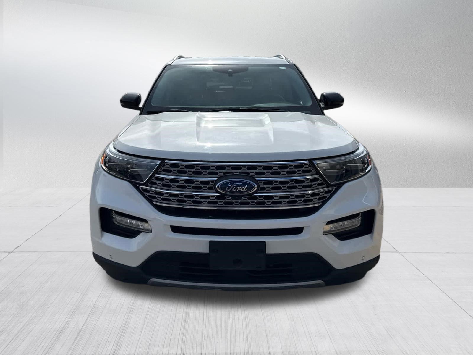 Certified 2021 Ford Explorer Limited w/ Hybrid Equipment Group 310A image 2