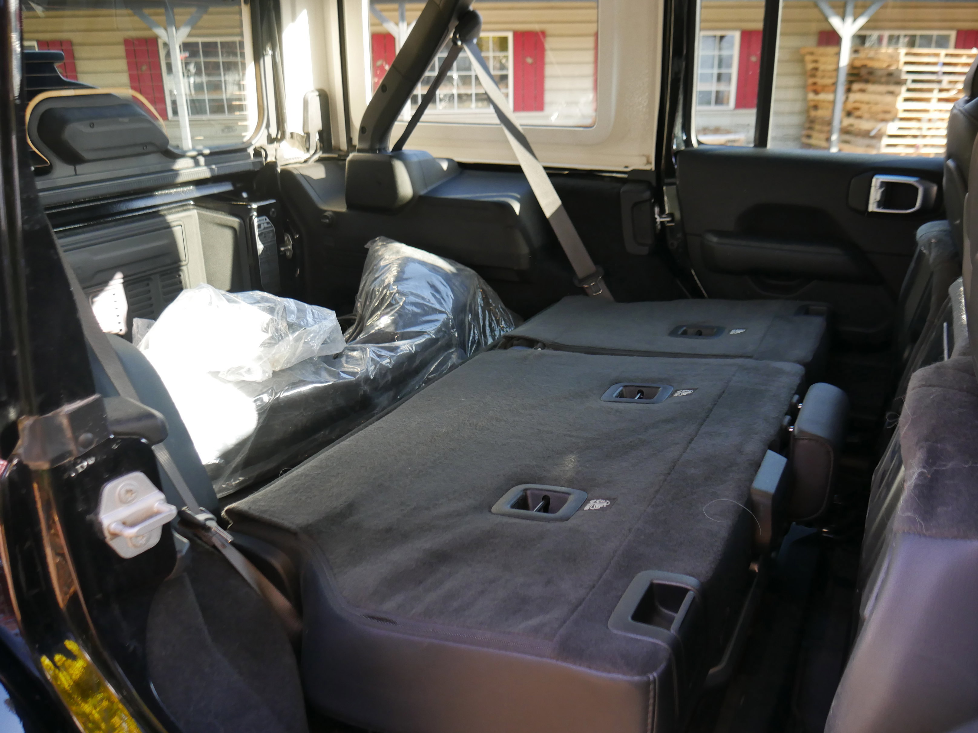 Used 2024 Jeep Wrangler High Altitude image 37