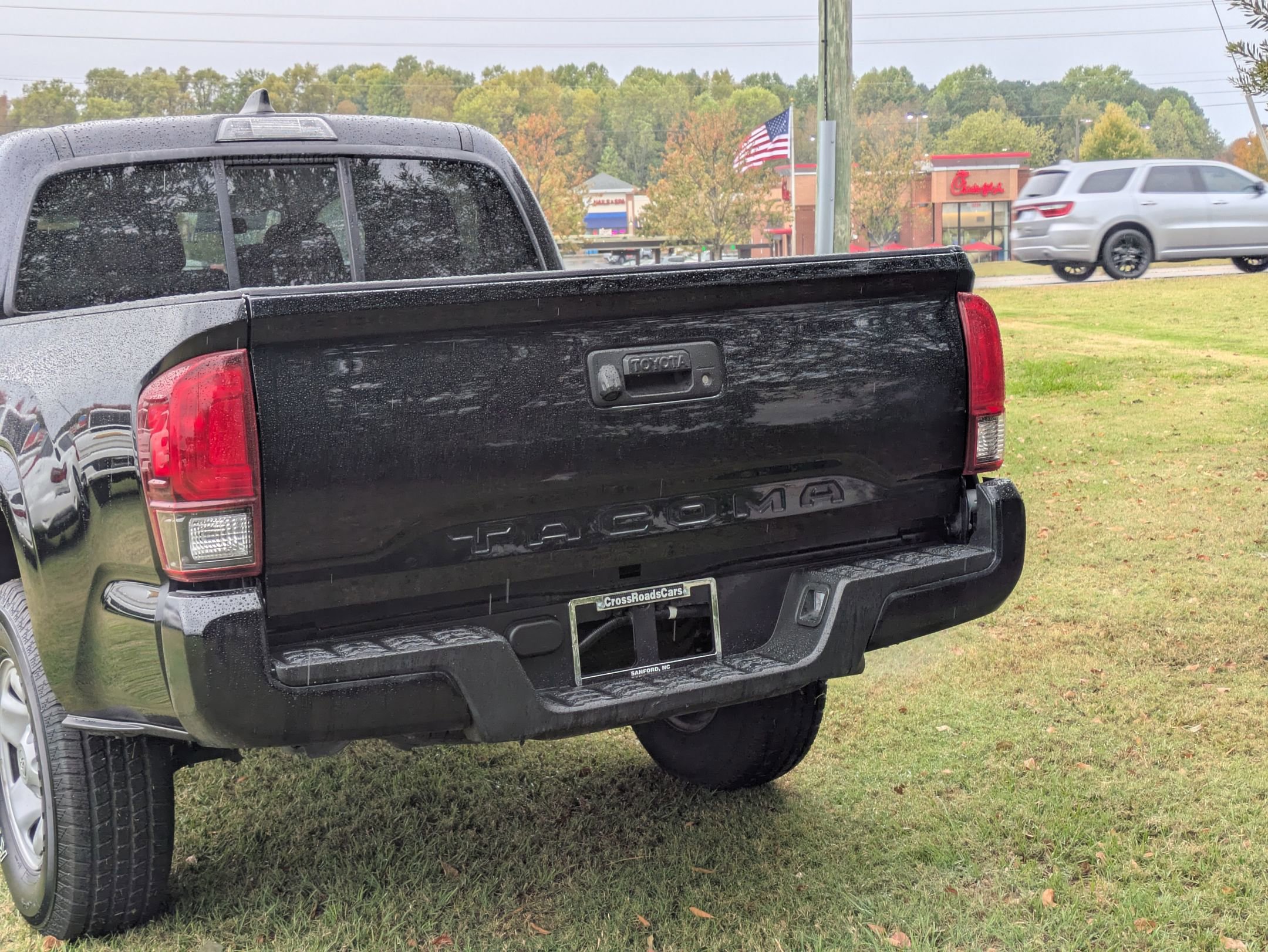 Used 2021 Toyota Tacoma SR image 4