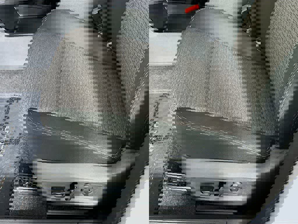 Used 2022 Nissan Rogue SV image 30