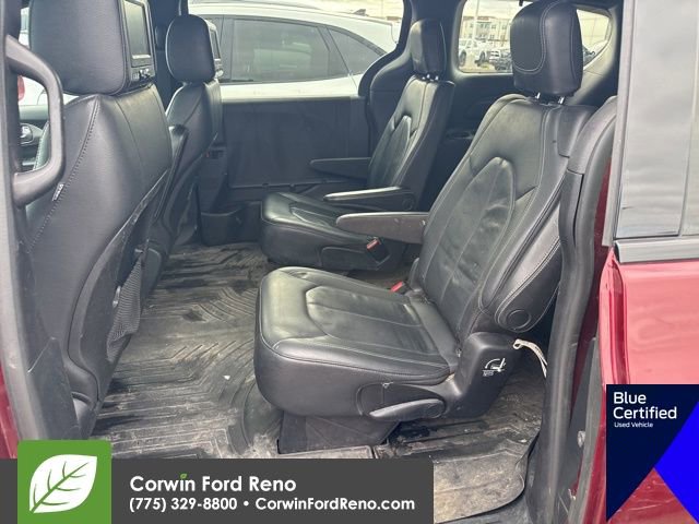 Used 2020 Chrysler Pacifica Touring-L image 15