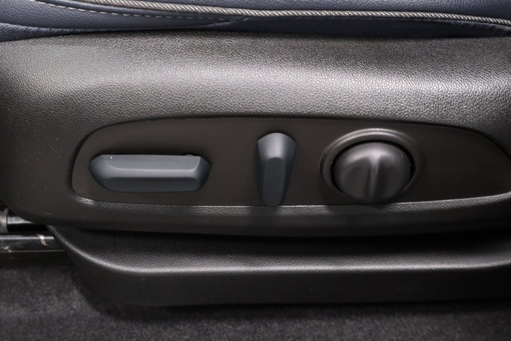 Used 2022 Chevrolet Bolt EUV Premier image 24