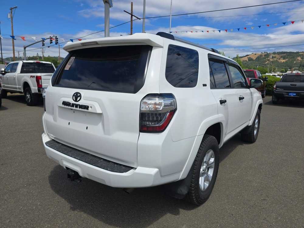 Used 2019 Toyota 4Runner SR5 Premium AWD/4WD image 17