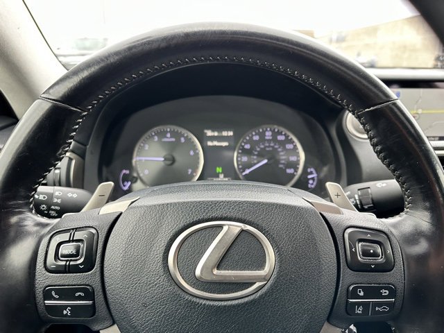 Used 2018 Lexus IS 300 AWD image 22