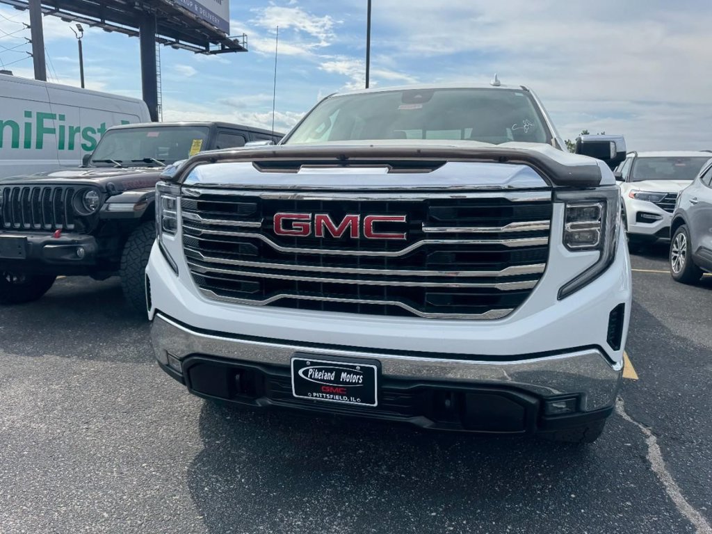 Used 2023 GMC Sierra 1500 SLT w/ SLT Premium Package AWD/4WD image 5