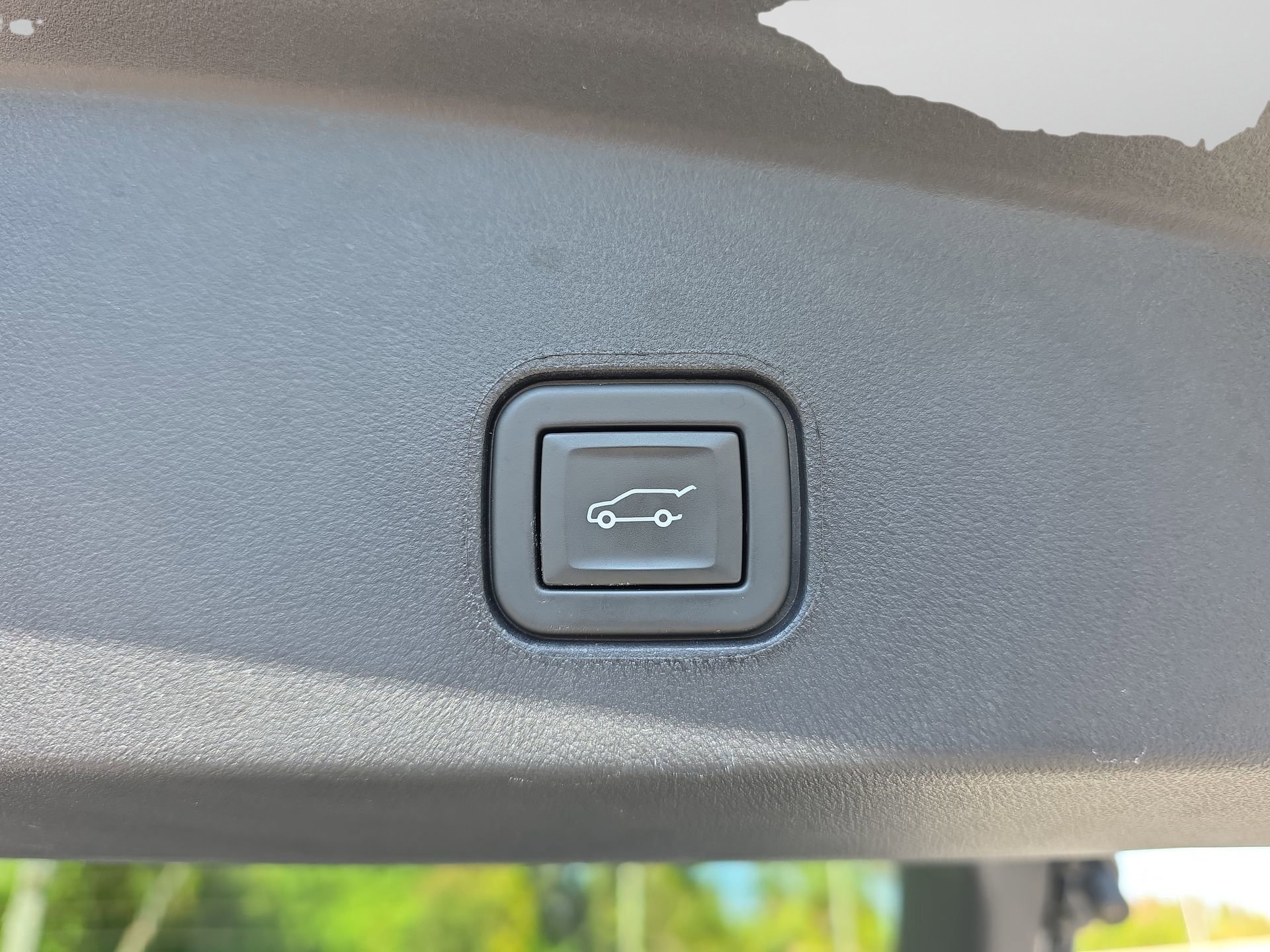 Used 2024 Cadillac Lyriq Sport image 39