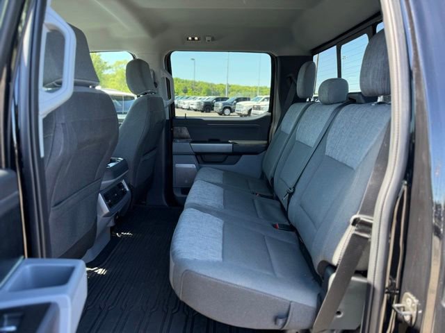 Certified 2025 Ford F350 XLT w/ Black Appearance Package AWD/4WD image 17