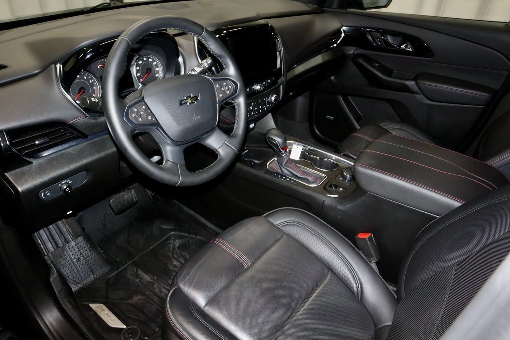 Used 2023 Chevrolet Traverse RS w/ LPO, Floor Liner Package image 25