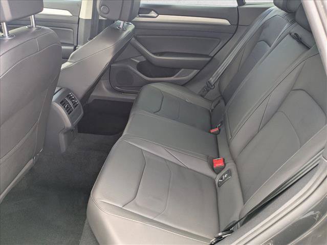 Used 2019 Volkswagen Arteon SE FWD image 18