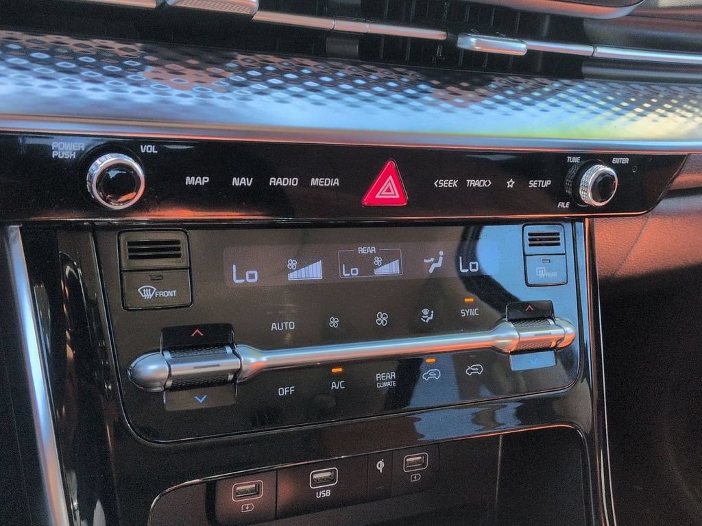 Used 2024 Kia Carnival SX Prestige FWD image 21