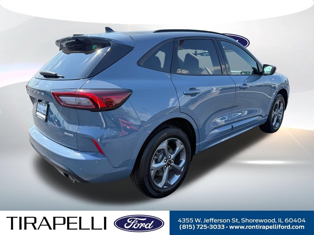 Certified 2024 Ford Escape ST-Line w/ Tech Pack #1 AWD/4WD image 9