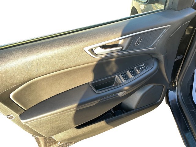 Certified 2023 Ford Edge SEL image 17