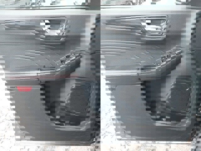 Certified 2025 Ford Escape ST-Line image 15