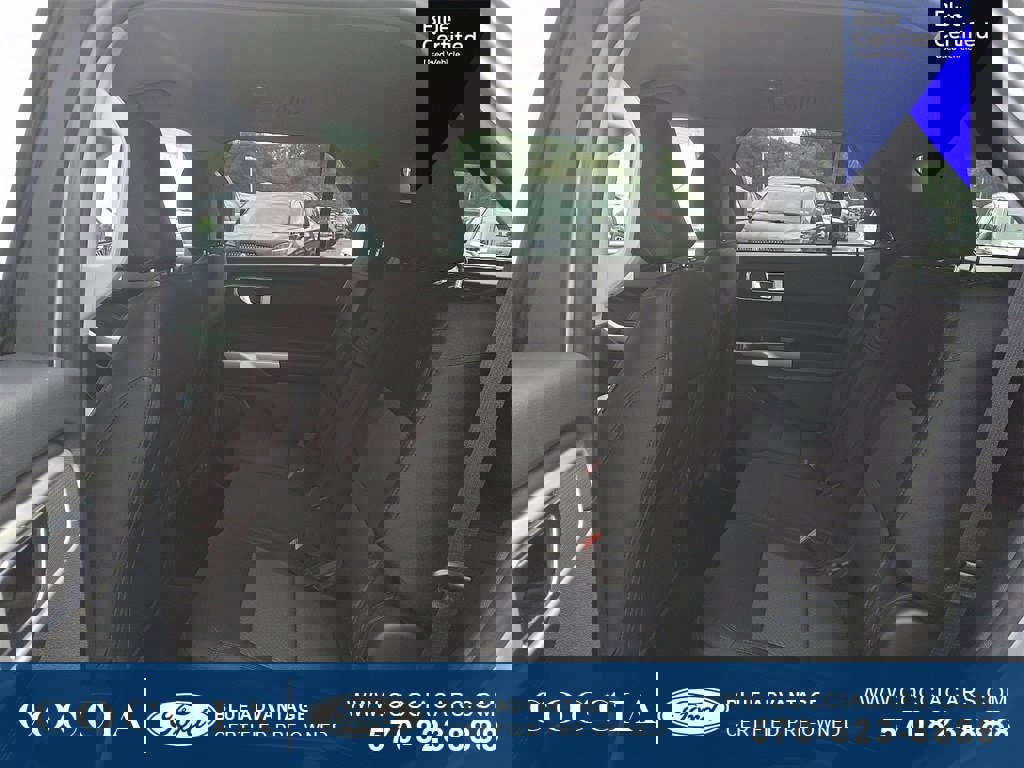 Certified 2022 Ford Explorer XLT image 11