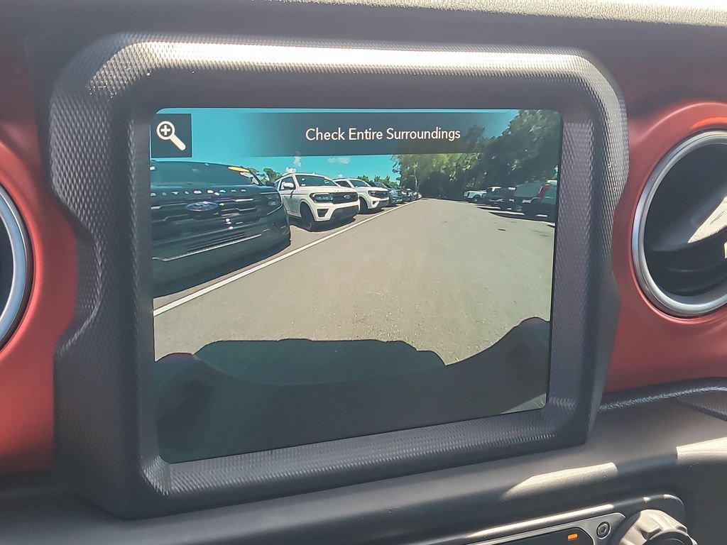 Used 2021 Jeep Gladiator Rubicon AWD/4WD image 22
