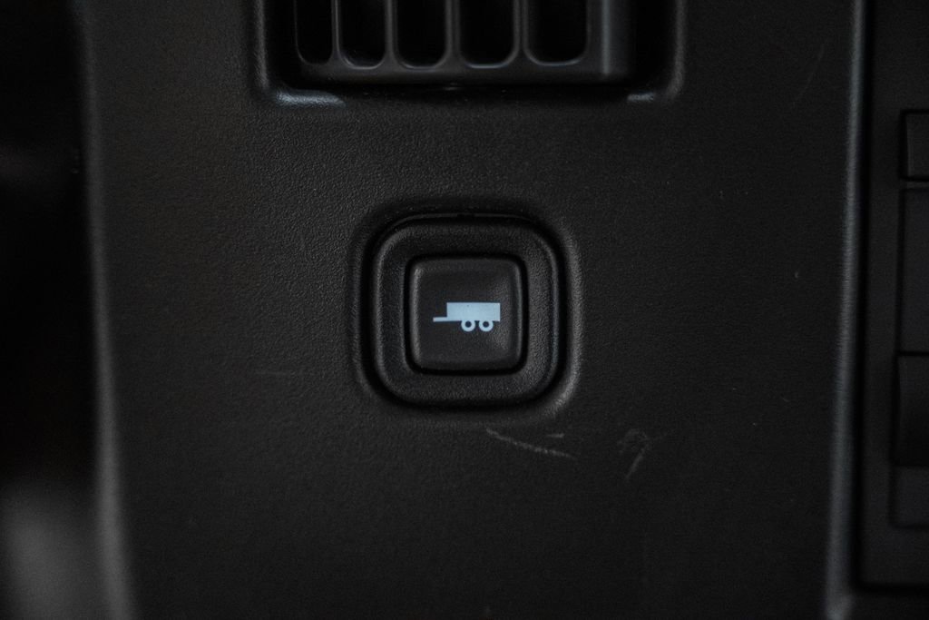 Used 2024 GMC Savana 2500 w/ Driver Convenience Package image 30