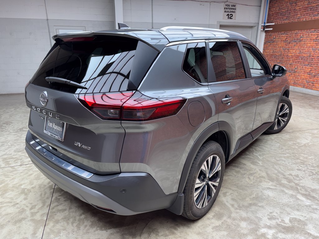 Used 2023 Nissan Rogue SV w/ SV Premium B Package AWD/4WD image 6