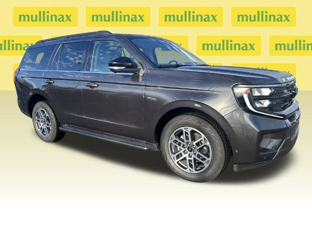 Certified 2025 Ford Expedition Active image 1