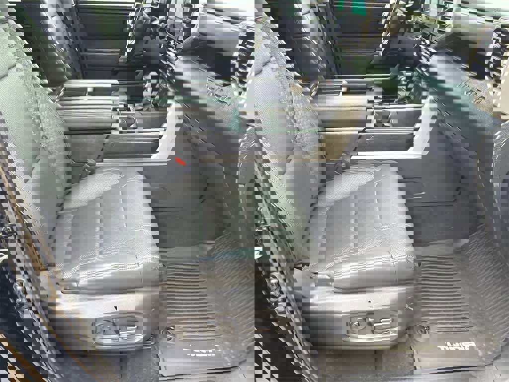 Used 2022 Toyota Tundra SR5 w/ SR5 Premium Package image 12