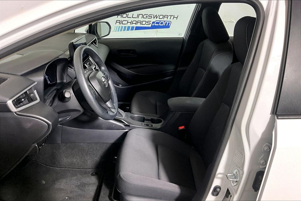 Used 2026 Toyota Corolla LE FWD image 20