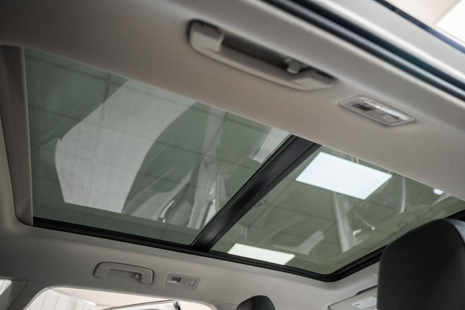 Used 2024 Volkswagen Taos SE AWD/4WD image 35