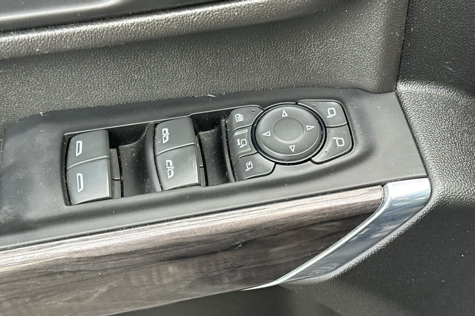 Used 2023 Chevrolet Silverado 2500 LTZ w/ LTZ Convenience Package image 14