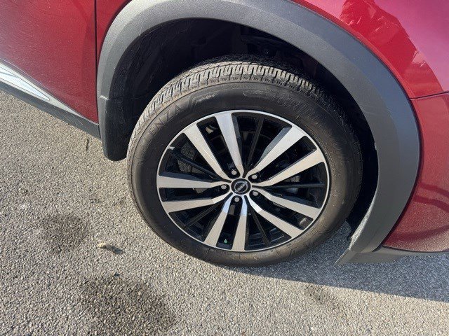 Used 2024 Nissan Pathfinder Platinum w/ Cargo Package image 43