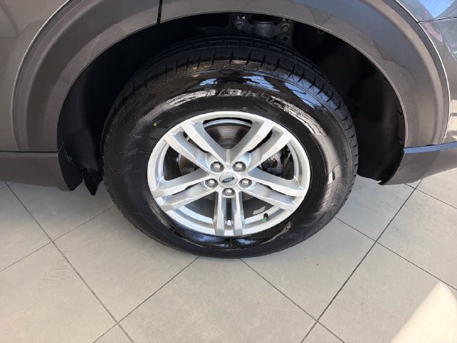 Certified 2020 Ford Explorer XLT w/ Equipment Group 202A AWD/4WD image 30