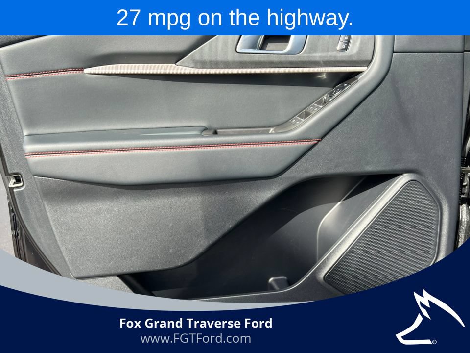 Certified 2025 Ford Explorer ST-Line AWD/4WD image 17