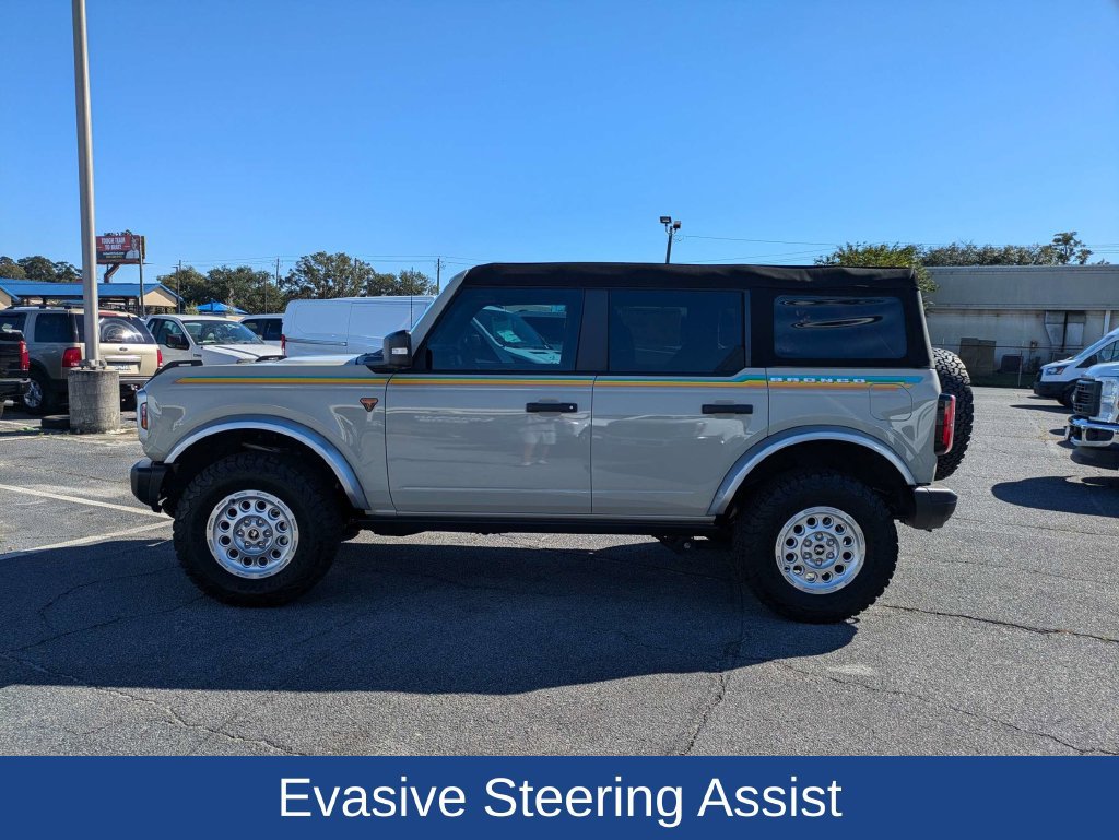 Certified 2025 Ford Bronco Badlands AWD/4WD image 7