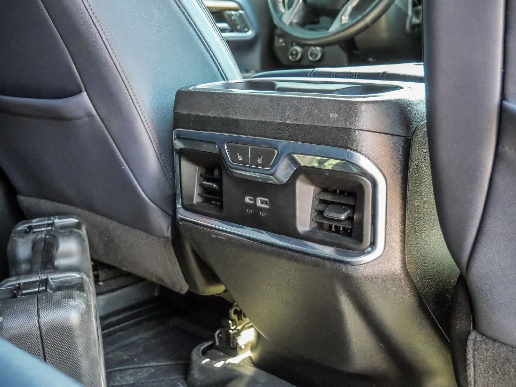 Used 2024 Chevrolet Silverado 2500 High Country w/ High Country Premium Package AWD/4WD image 25