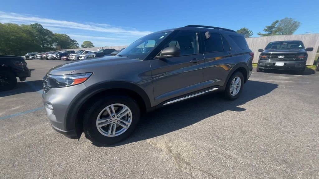 Certified 2021 Ford Explorer XLT w/ Equipment Group 202A AWD/4WD image 16