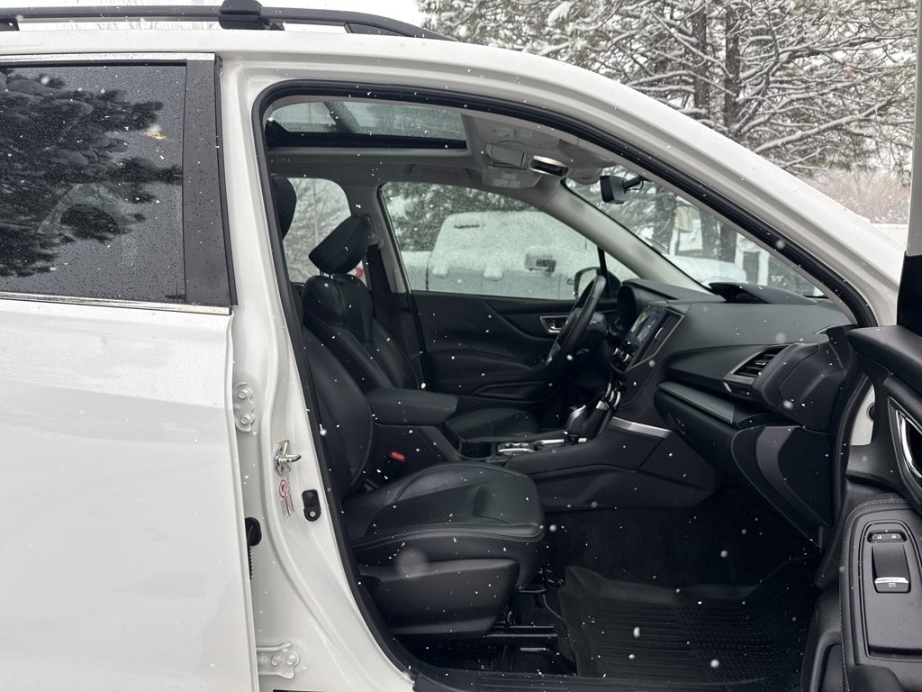 Used 2019 Subaru Forester Limited image 31