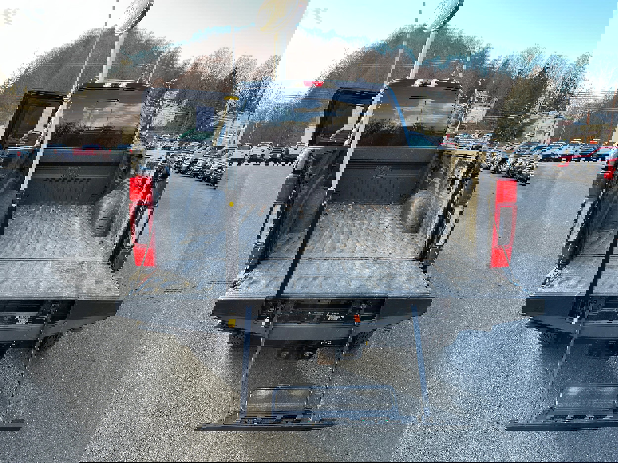 Certified 2022 Ford F250 Lariat w/ Black Appearance Package image 16