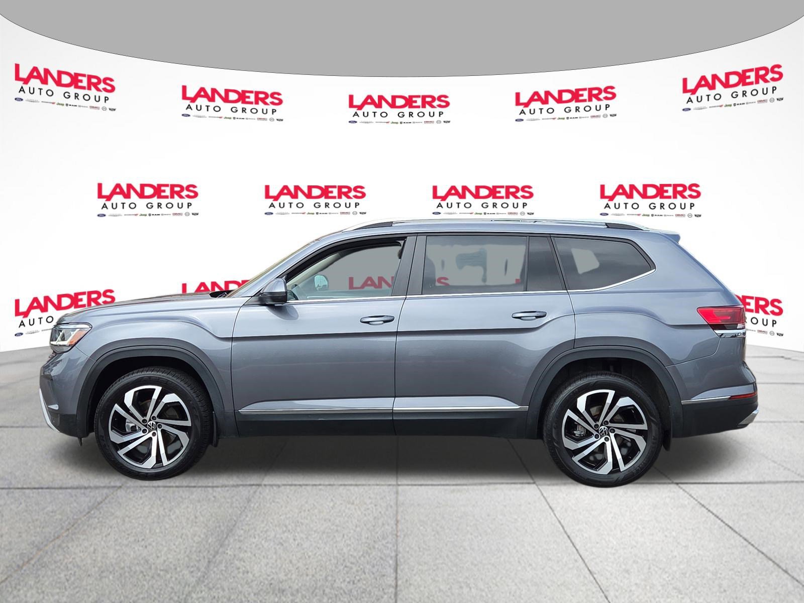 Used 2023 Volkswagen Atlas SEL AWD/4WD image 6