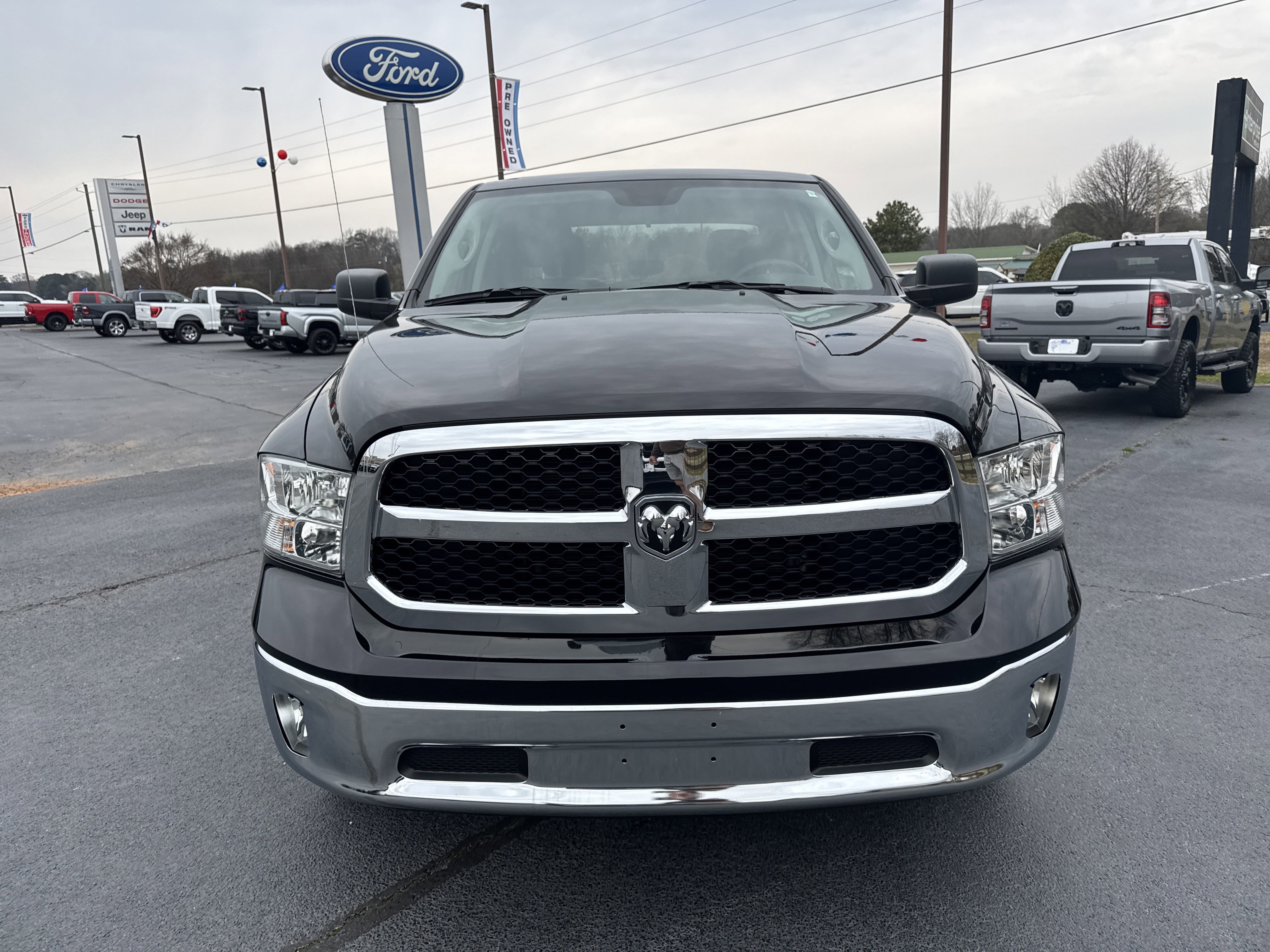 Used 2024 RAM 1500 Tradesman w/ Tradesman SXT Package image 3
