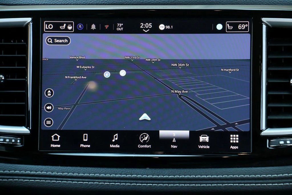 Used 2024 Chrysler Pacifica Select image 30