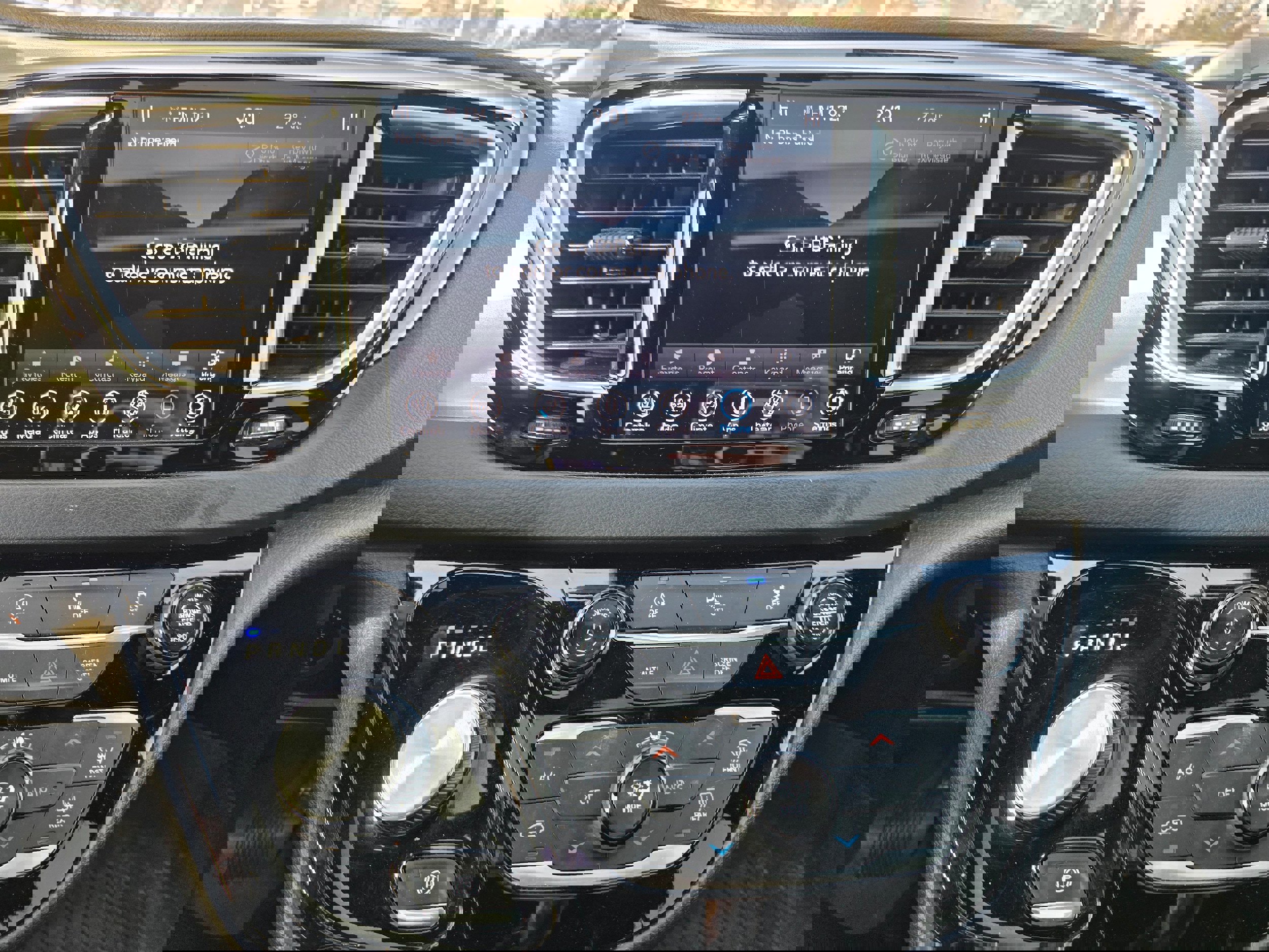 Used 2018 Chrysler Pacifica Touring-L Plus image 12