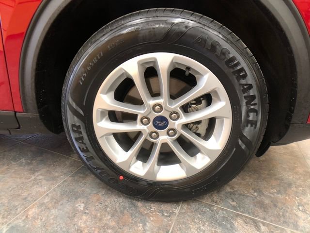 Certified 2020 Ford Escape SE image 9