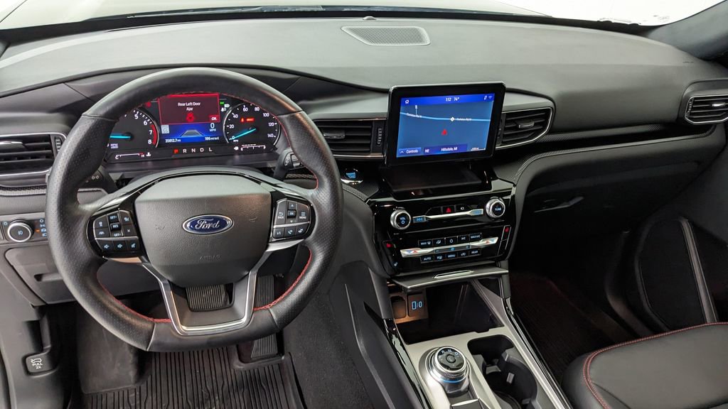 Certified 2023 Ford Explorer ST-Line AWD/4WD image 4