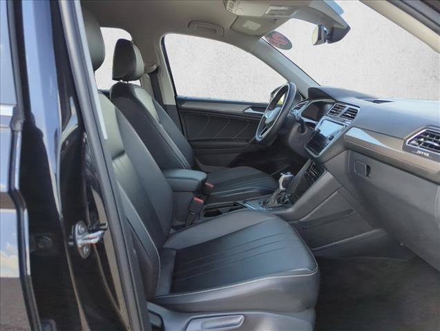 Used 2024 Volkswagen Tiguan SE FWD image 22