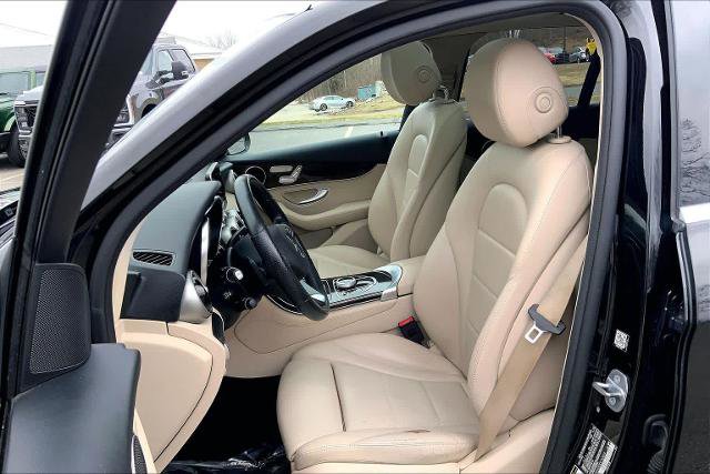 Used 2019 Mercedes-Benz GLC 300 4MATIC image 8