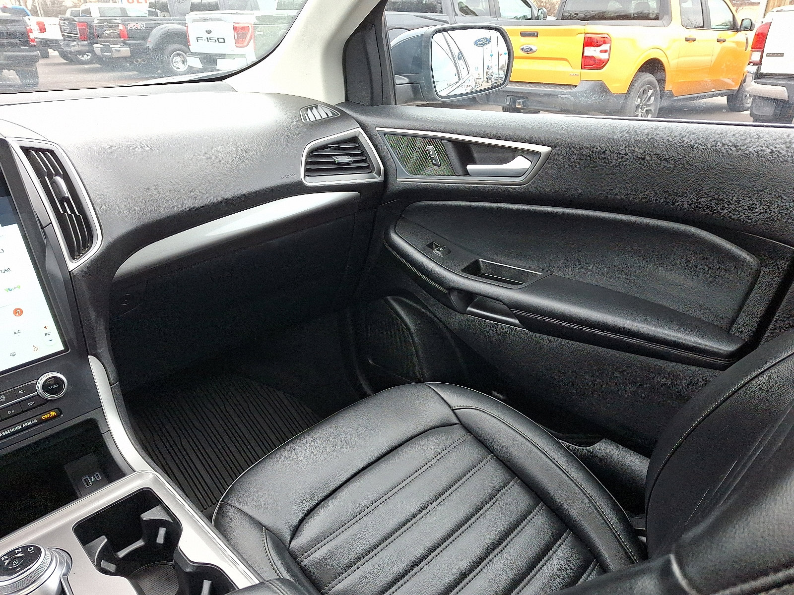 Certified 2024 Ford Edge SEL w/ Convenience Package image 16