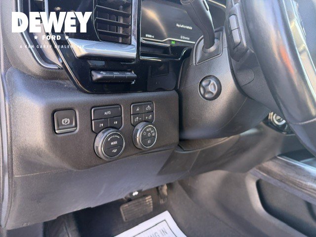 Used 2022 Chevrolet Silverado 1500 LTZ w/ LTZ Premium Package AWD/4WD image 13